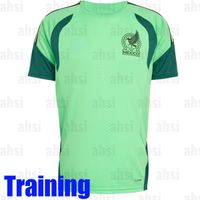 Men training