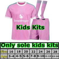 26/27 Pink GK kids kits